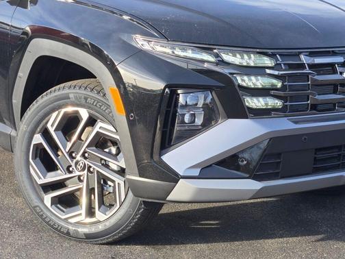 Phantom Black 2026 Hyundai TUCSON Limited
