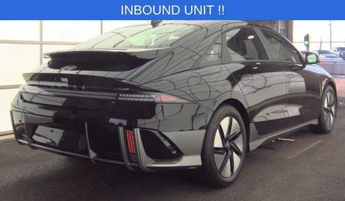 Onyx Black 2025 Hyundai IONIQ 6 SE