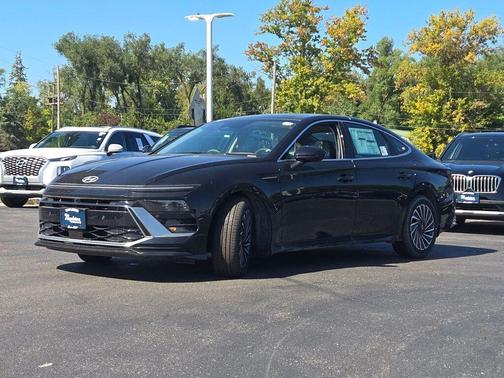2025 Hyundai SONATA Hybrid Limited