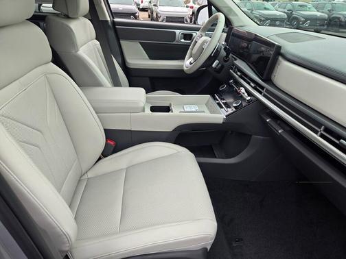 Shimmering Silver Pearl 2026 Hyundai SANTA FE SEL