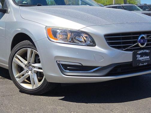 Bright Silver Metallic 2015 Volvo S60 T5 Premier