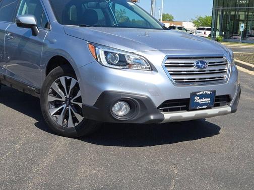 Ice Silver Metallic 2016 Subaru Outback 2.5i Limited