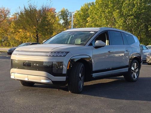 Cyber Gray 2026 Hyundai IONIQ 9 SEL