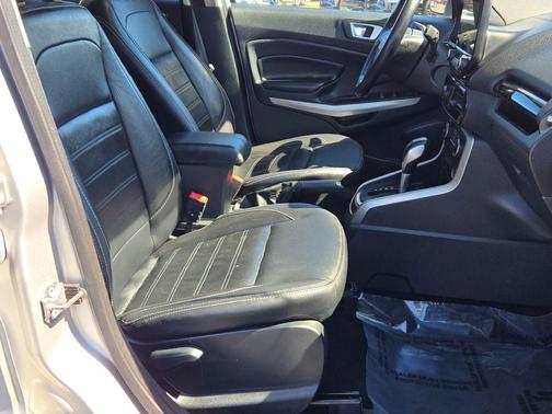 Moondust 2018 Ford EcoSport Titanium