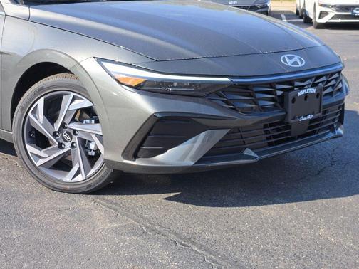 2025 Hyundai ELANTRA HEV Limited