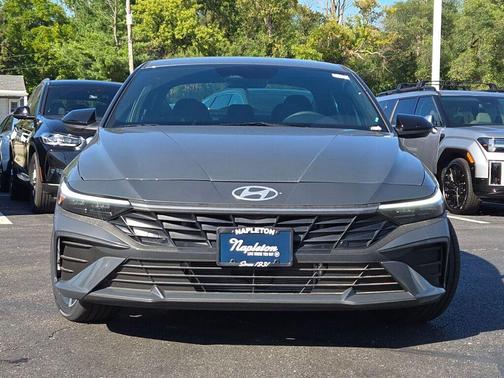 2025 Hyundai ELANTRA HEV SEL Sport