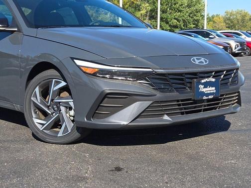 2025 Hyundai ELANTRA HEV SEL Sport