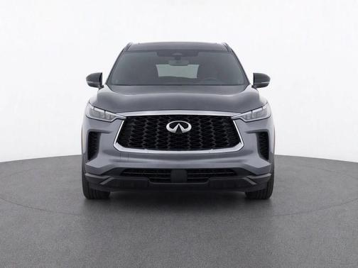 Silver 2024 INFINITI QX60 Luxe