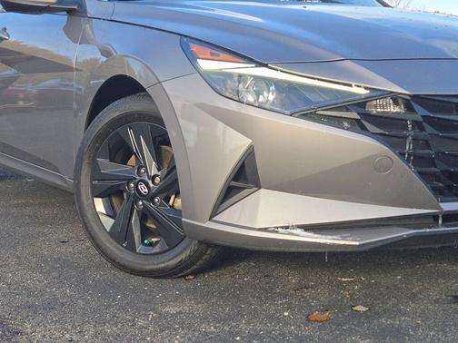 2023 Hyundai ELANTRA HEV Blue