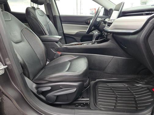 Granite Crystal Clearcoat Metallic 2022 Jeep Compass Limited