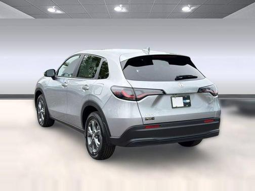 Solar Silver Metallic 2027 Honda HR-V LX