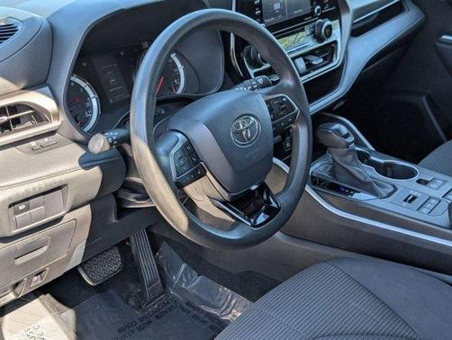 2020 Toyota Highlander L