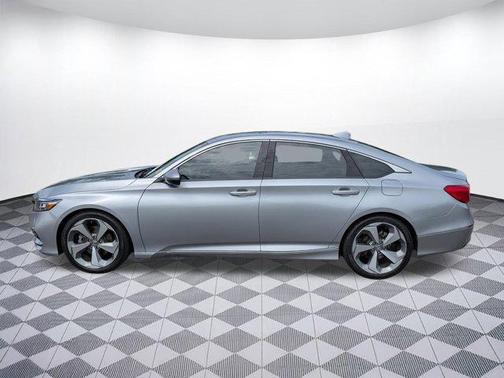 2019 Honda Accord Touring 2.0T