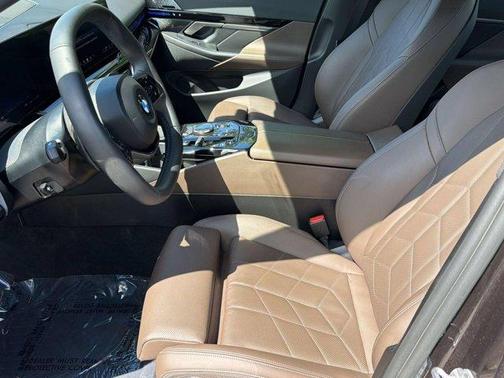 Dark Graphite Metallic 2024 BMW 530 i