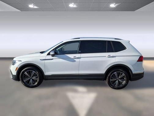 2024 Volkswagen Tiguan 2.0T Wolfsburg Edition