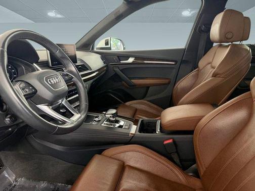 2018 Audi Q5 2.0T Prestige