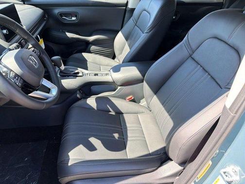 Pearl 2026 Honda HR-V EX-L