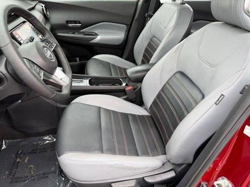 2 Tone Red / Black 2023 Nissan Kicks SR
