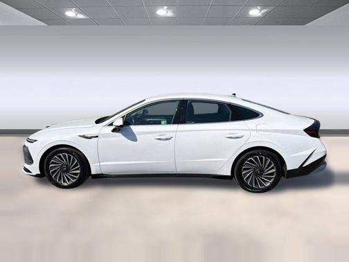 White 2025 Hyundai SONATA Hybrid SEL