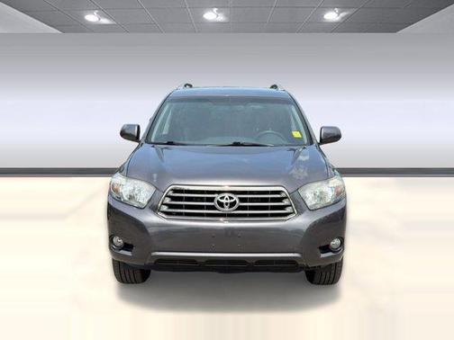 Gray 2008 Toyota Highlander Sport