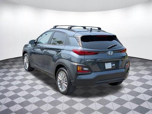 2021 Hyundai KONA SEL Plus
