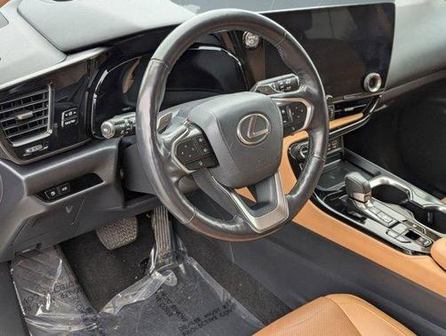 2022 Lexus NX 350h Luxury