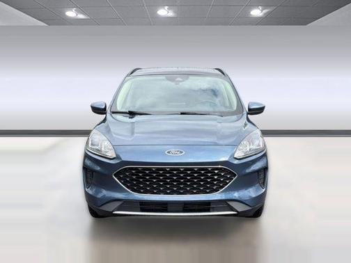 Blue Metallic 2020 Ford Escape SE