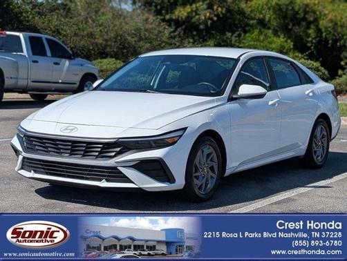 2024 Hyundai ELANTRA SEL