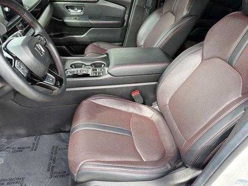 White 2025 Honda Pilot Black Edition