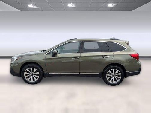 Wilderness Green Metallic 2018 Subaru Outback 2.5i Touring