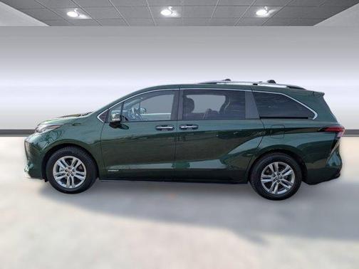 2021 Toyota Sienna Limited