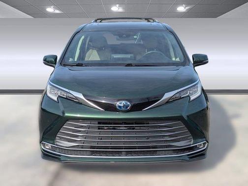 2021 Toyota Sienna Limited