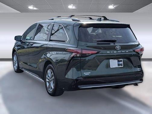 2021 Toyota Sienna Limited