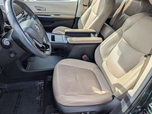 2021 Toyota Sienna Limited