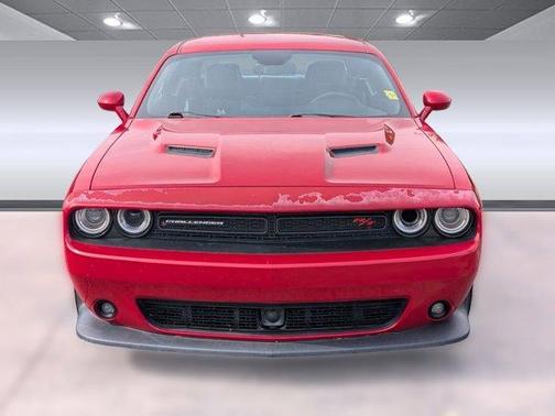 2016 Dodge Challenger R/T Scat Pack