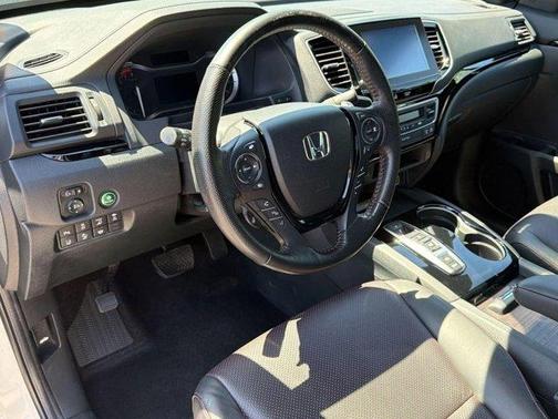 Platinum White Pearl 2023 Honda Ridgeline Black Edition