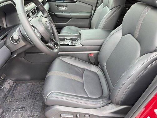Radiant Red Metallic II 2026 Honda Pilot EX-L