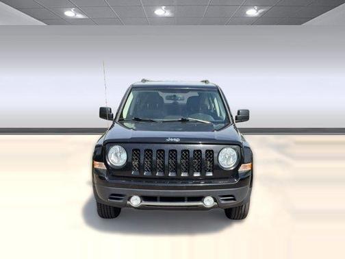 Black Clearcoat 2016 Jeep Patriot Latitude