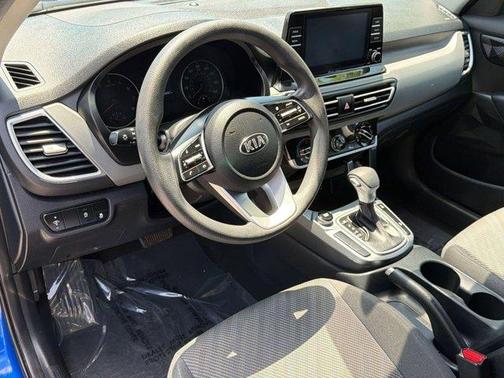 Neptune Blue 2021 Kia Seltos LX