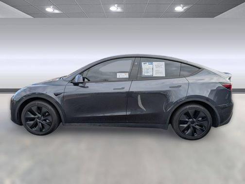 2025 Tesla Model Y Long Range