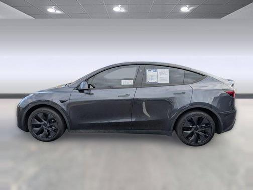 2025 Tesla Model Y Long Range