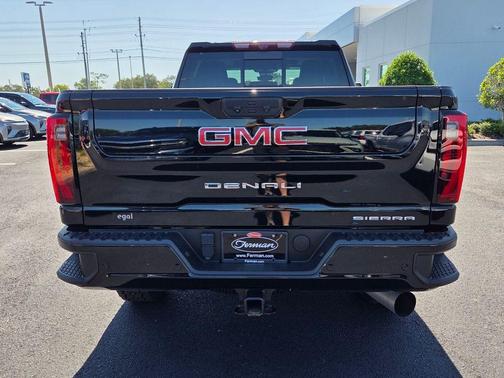 Onyx Black 2024 GMC Sierra 2500 Denali