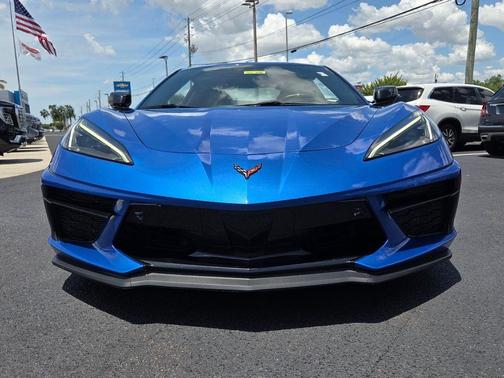 Elkhart Lake Blue Metallic 2023 Chevrolet Corvette Stingray w/2LT