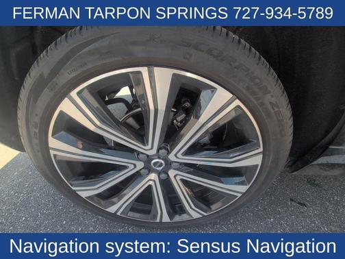 2023 Volvo XC60 B5 Ultimate Bright Theme