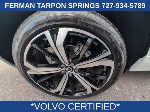 2025 Volvo XC60 B5 Ultra