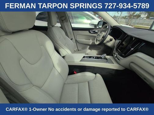 2025 Volvo XC60 B5 Ultra