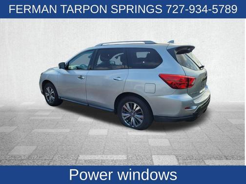 2019 Nissan Pathfinder SL