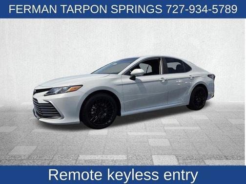 2024 Toyota Camry Hybrid LE