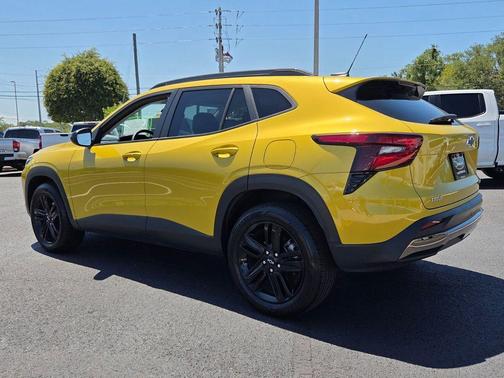 Nitro Yellow 2024 Chevrolet Trax ACTIV
