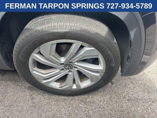 2022 Volkswagen Atlas 2.0T SE w/Technology